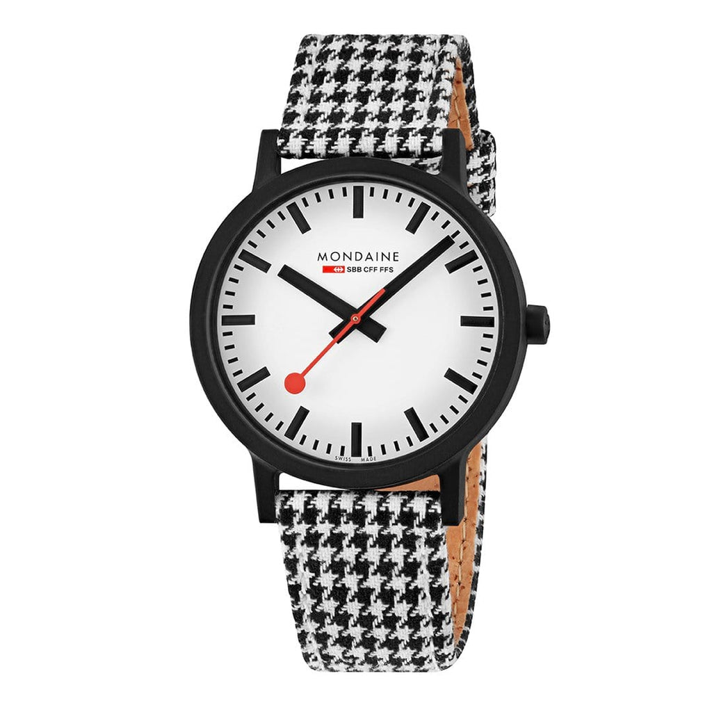 Sustainable Materials: Large Black Case Houndstooth Watch